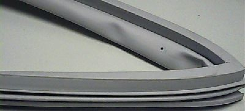 Уплотнитель дверной