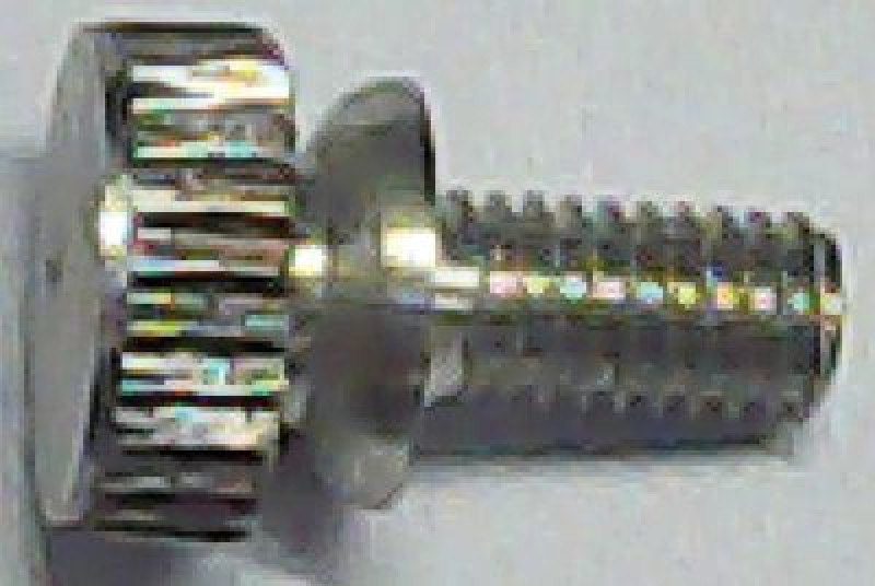 Болт с накатанной головкой