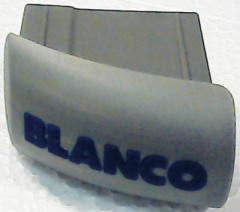 Ярлык с фирменным знаком монтаж. поз-ция слева