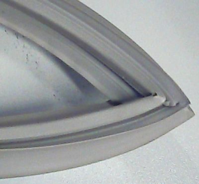 Уплотнитель изоляционный