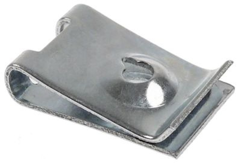 Гайка пластинчатая Д 17мм Ш 12мм ø отверстия 26мм