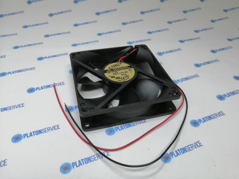 Вентилятор осевой  12VDC 216Вт Д 92мм Ш 92мм В 25мм подшипник шарикоподшипник