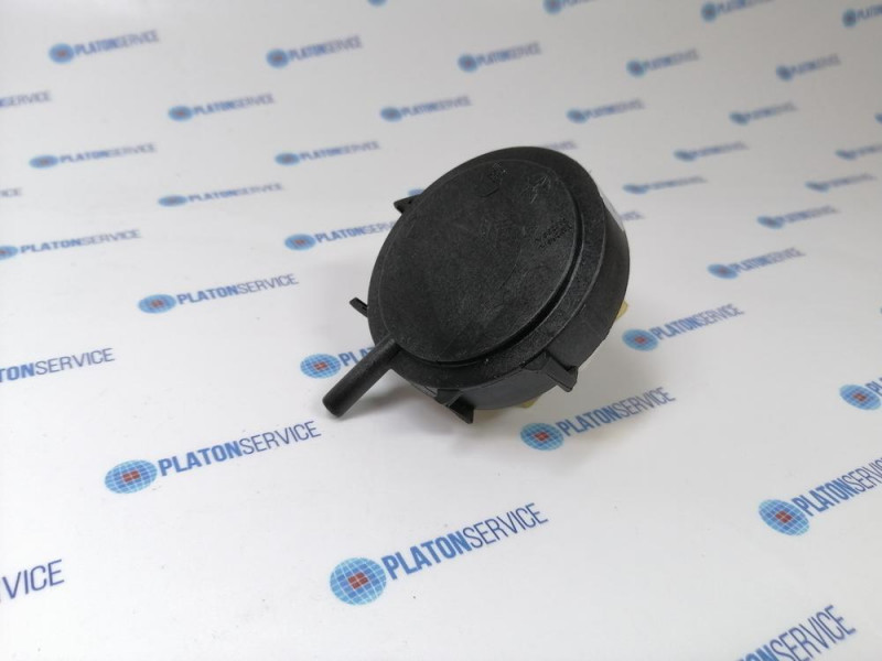 Прессостат диапазон давлений 75/35мбар присоединение 6 мм ø 58мм