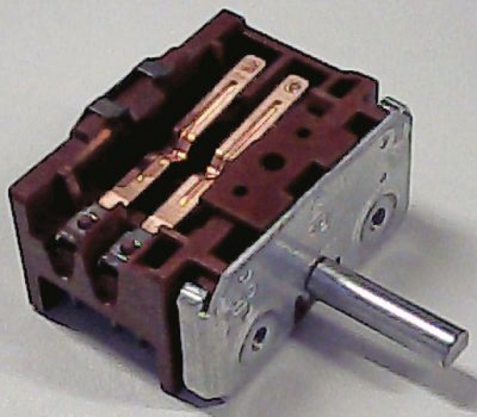 Контакт вспомогательный