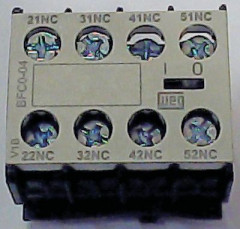 Контакт вспомогательный