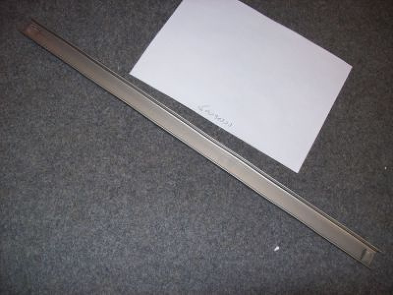 Рельса направляющая слева для холодильной камеры для прибора BT70