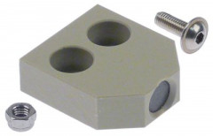 Магнит дверной В 12мм Д 39мм Ш 35мм шаг крепления 17мм для посудомоечной машины